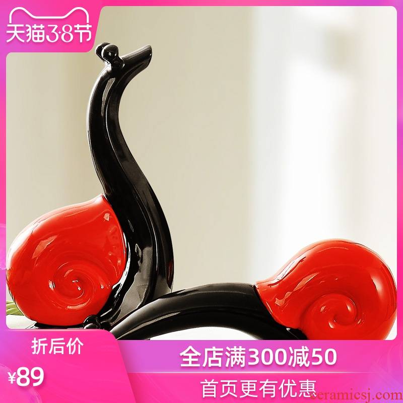 Household act the role ofing is tasted living room decoration ceramic wine furnishing articles furnishing articles art lovers wedding gift for lovers snails