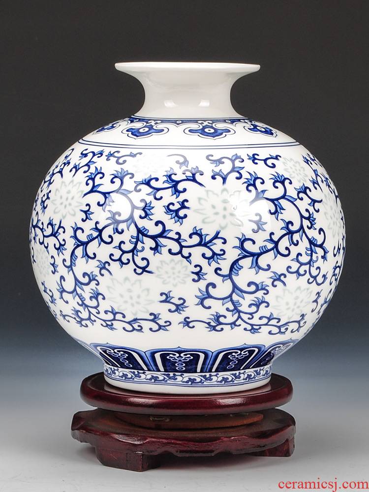 Antique blue and white porcelain of jingdezhen ceramics and exquisite vase flower arrangement of Chinese style living room home wine ark, adornment furnishing articles