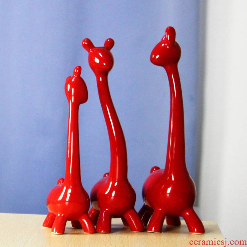 Modern wedding furnishing articles home decoration ceramic handicraft warm family of three of the giraffe