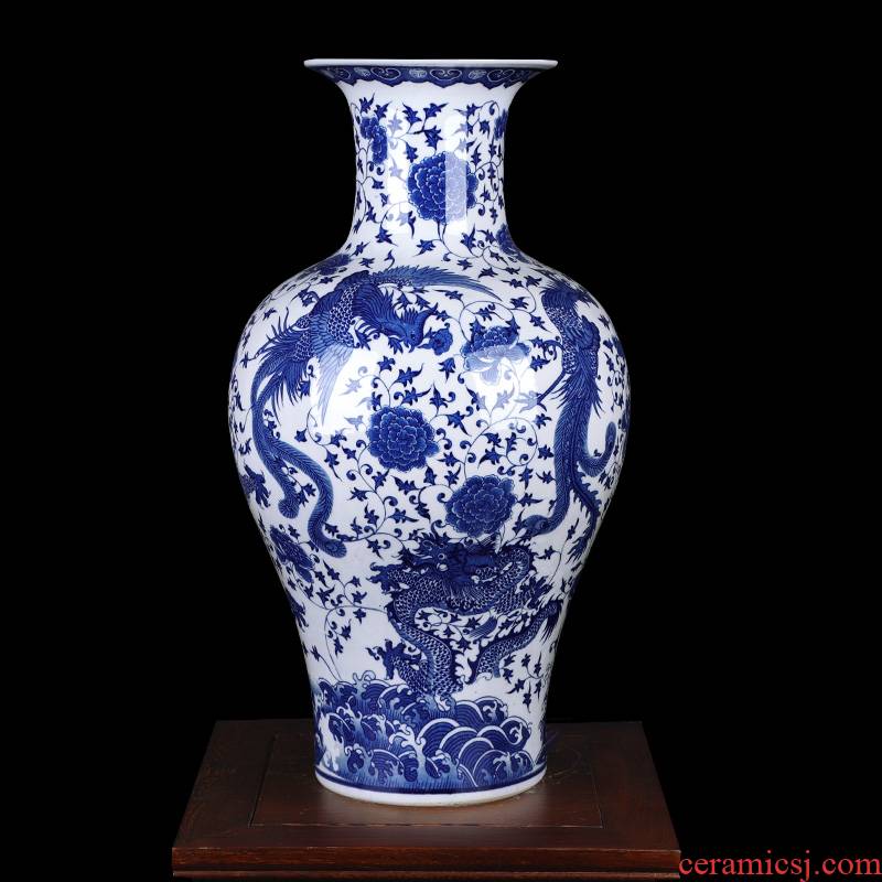 Jingdezhen ceramics antique blue and white porcelain dragon fish bottle vase of the sitting room of Chinese style household wine arts and crafts
