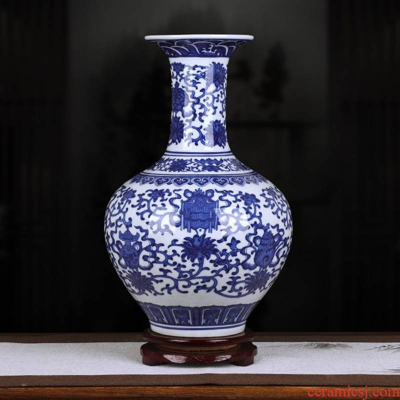 Jingdezhen blue and white porcelain vases, flower arranging furnishing articles archaize sitting room of Chinese style household ceramics rich ancient frame trinkets