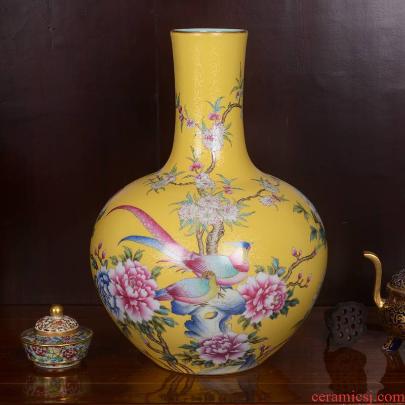 Jingdezhen ceramics high - end antique yellow roses sitting room place powder enamel vase home decoration process
