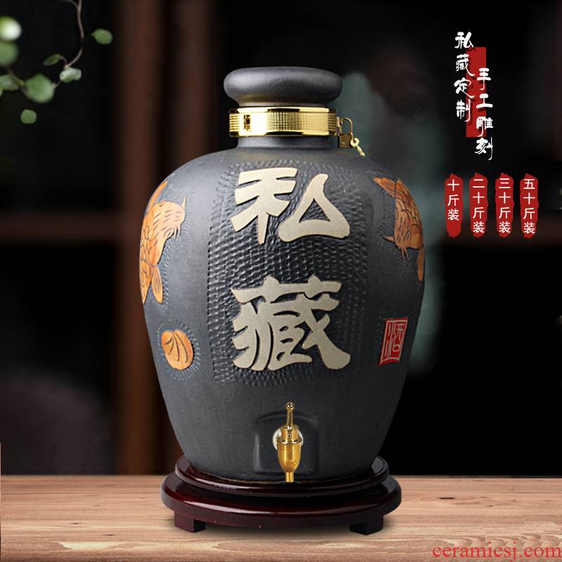 Jingdezhen ceramic jars it jugs of archaize jars mercifully bottle with tap 10 jins 20 jins 30 jins of 50 pounds
