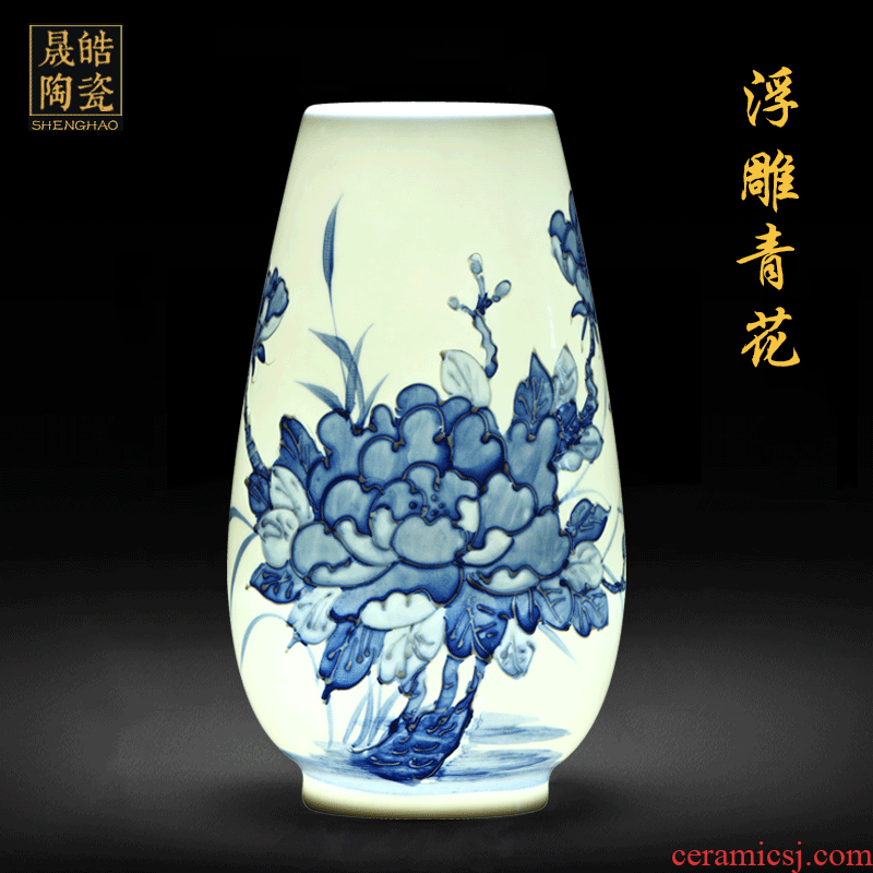 Jingdezhen ceramics hand - made relief sitting room porch vase of blue and white porcelain vase home furnishing articles