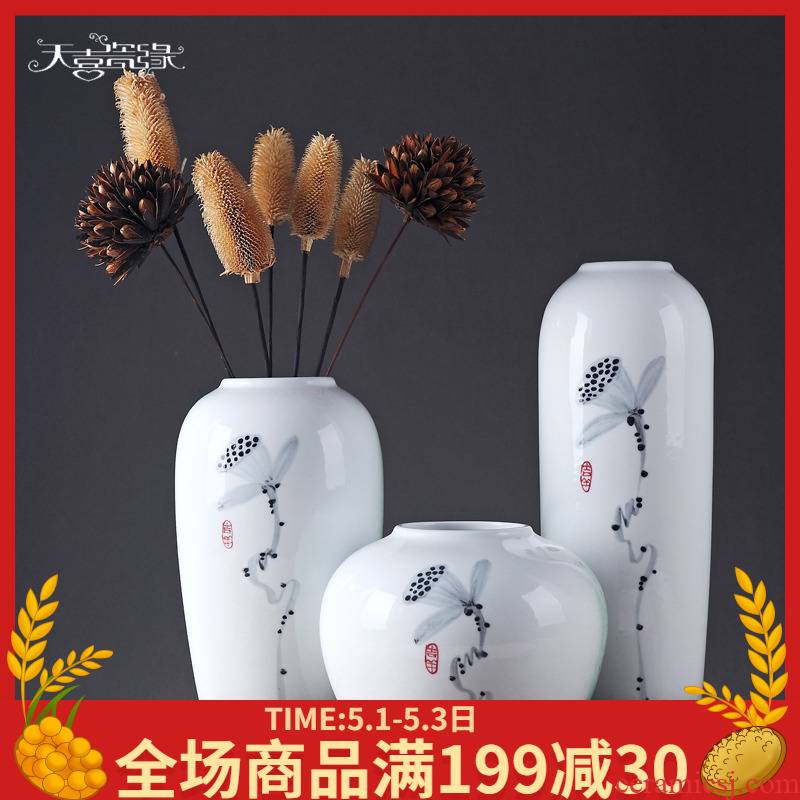 Jingdezhen Chinese decorative porcelain vase three - piece contracted sitting room dry flower arrangement table furnishing articles wedding gift