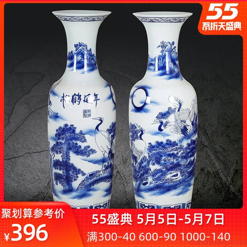 Jingdezhen ceramics vase of large sitting room place pine crane live birthday gift of blue and white porcelain hotel decoration