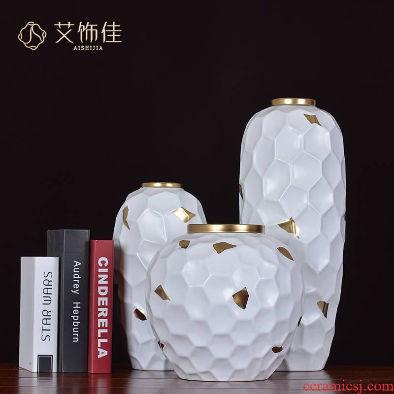 Jingdezhen gold - plated vase creative ceramic decorative vase furnishing articles sitting room plate wine porch decoration arts and crafts
