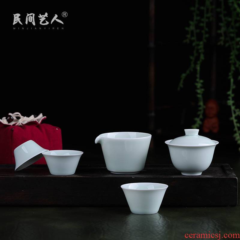 Travel jingdezhen ceramic tea set is suing celadon kung fu tea set reasonable size cup tureen of a complete set of