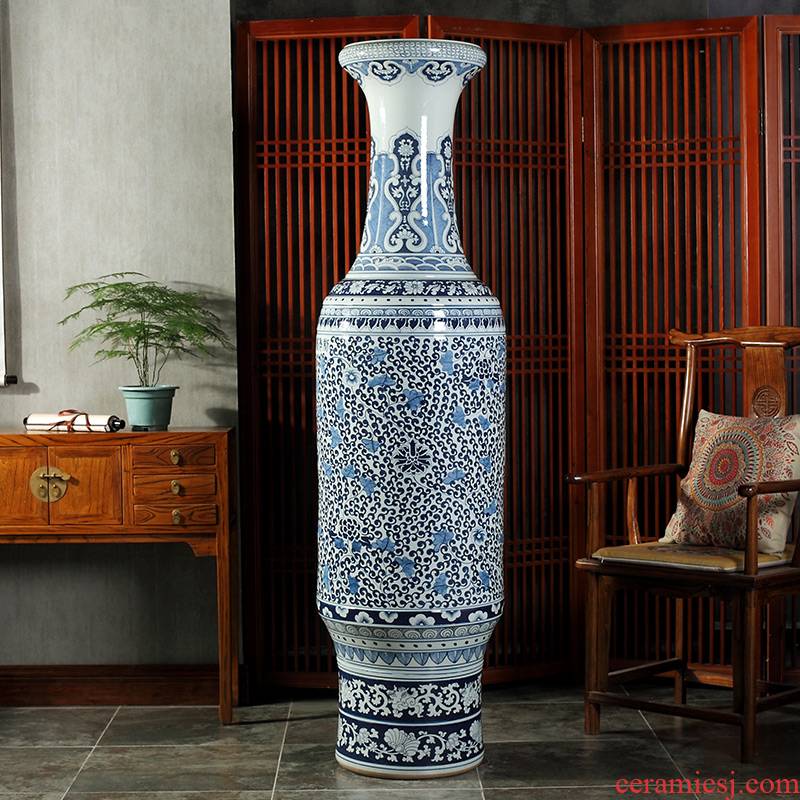 Jingdezhen blue and white landscape of large ceramic hand - made vases hall hotel opening gifts sitting room adornment is placed
