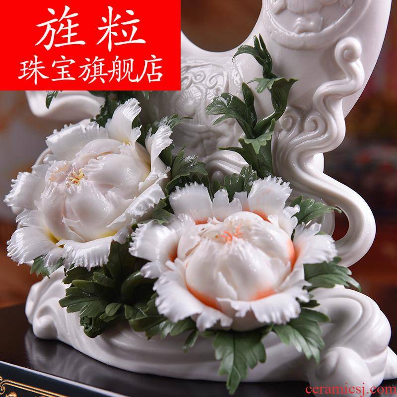 Bm dehua porcelain its art porcelain technology by the sitting room TV ark, place the happiness