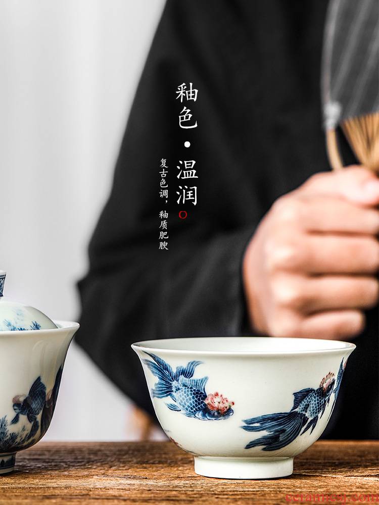 Jingdezhen blue and white youligong Lin Yuehong hand - made master cup single cup pure manual goldfish kung fu tea sample tea cup