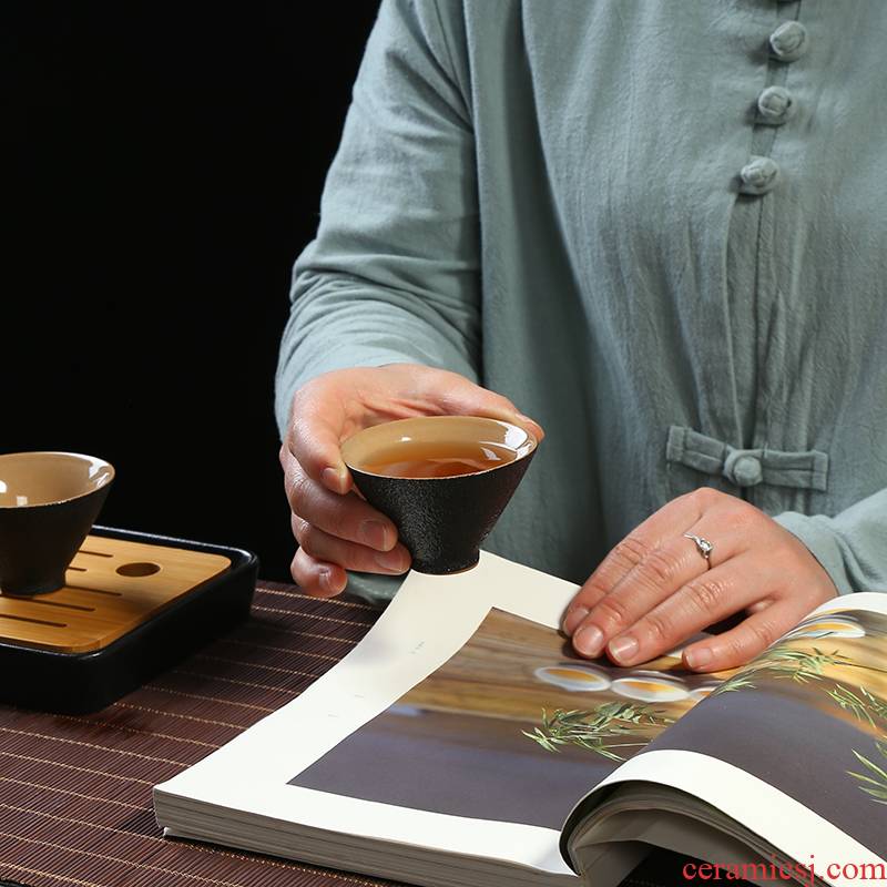 Ceramic kung fu tea tea set of black hat to a cup of thick Ceramic tea cup sample tea cup porcelain cup of black tea master