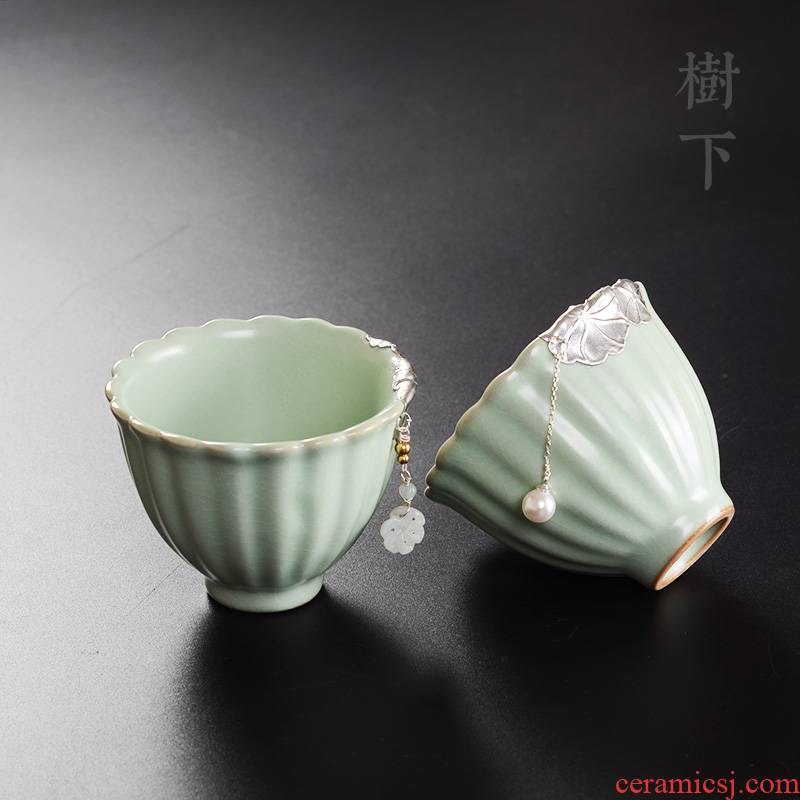 Japanese porcelain porcelain cups disc grain checking silver pendant master cup single CPU slicing ceramics kung fu tea cups