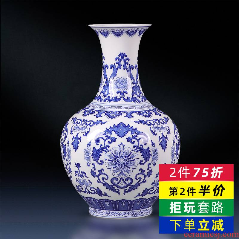 Jingdezhen ceramics hand - made furnishing articles of modern blue and white porcelain vase of new Chinese style household living room TV cabinet decoration