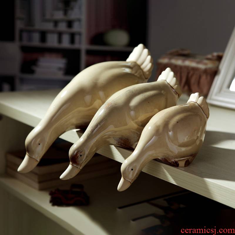 Ceramic furnishing articles household study living room TV cabinet table wine process creative decoration porcelain duck ornaments