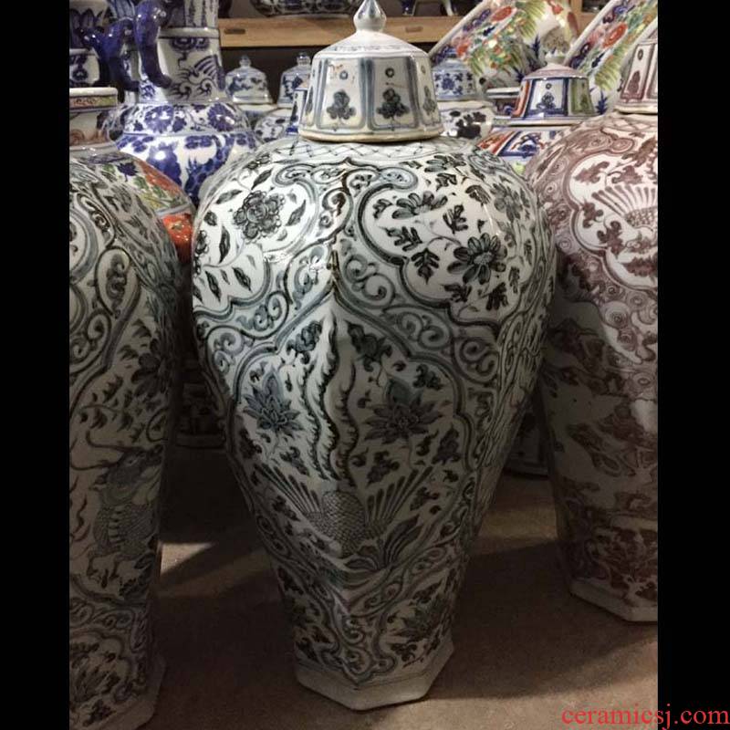 Jingdezhen heavy painting imitation of yuan blue and white name plum bottle hand - made of blue and white porcelain characters may antique porcelain bottles