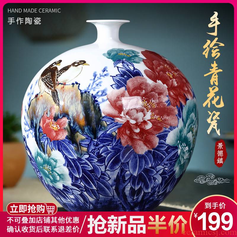 Jingdezhen ceramics vase hand - made Chinese style restoring ancient ways is blue and white porcelain household porcelain flower arrangement sitting room adornment is placed
