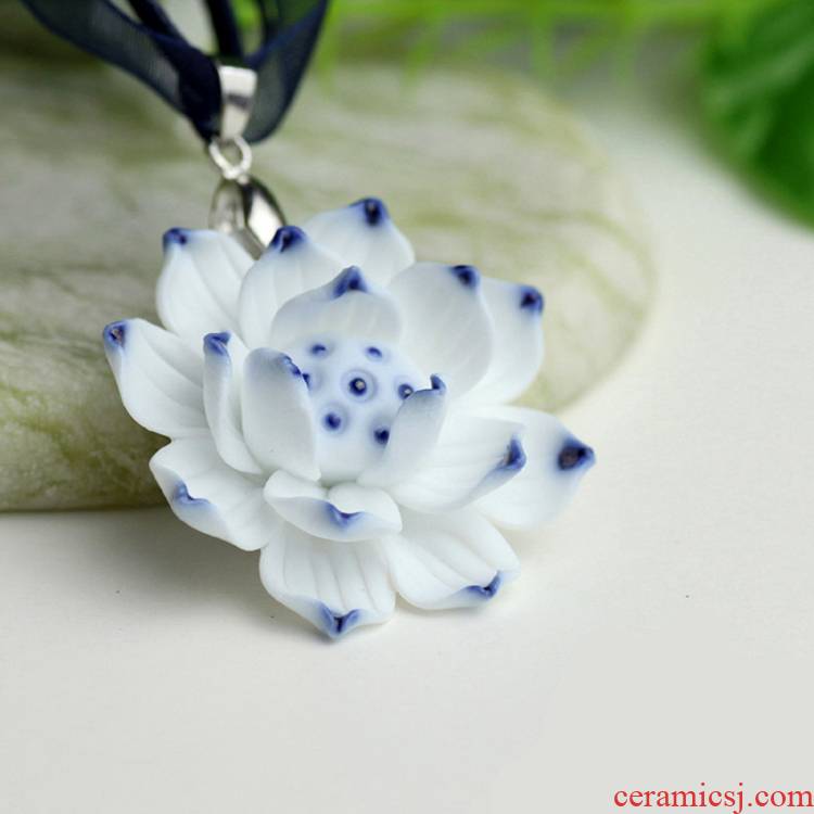 QingGe hand - made by jingdezhen ceramic jewelry necklace lay in valentine 's day roses on supply of goods