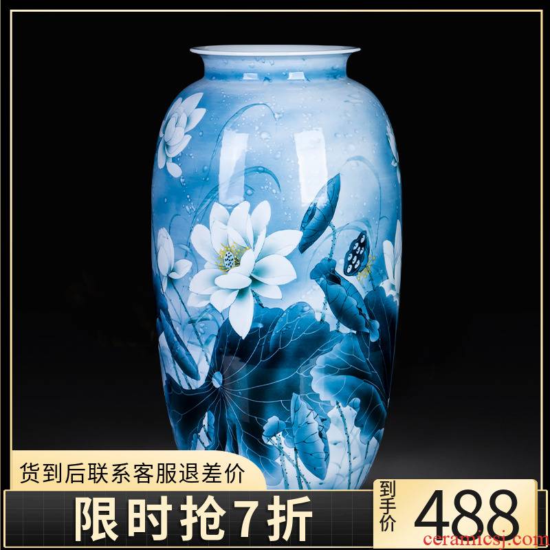Blue and white porcelain of jingdezhen ceramics hand - made lotus vase furnishing articles sitting room of new Chinese style household adornment high porcelain