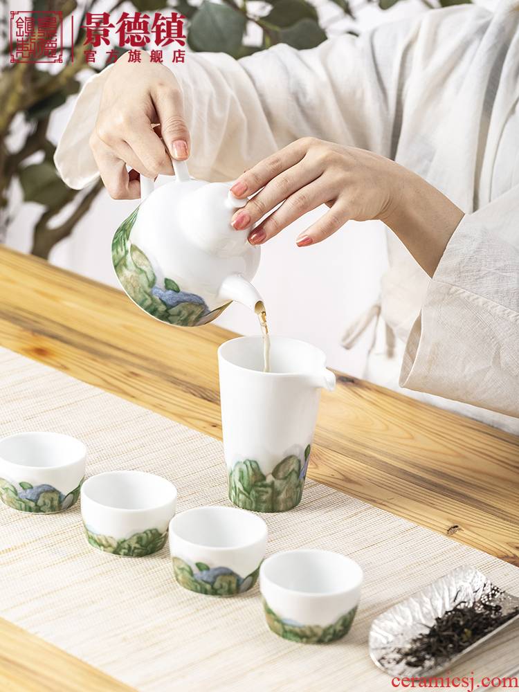 Jingdezhen flagship store Godwin zhang checking ceramic art derivatives kung fu tea set teapot cup