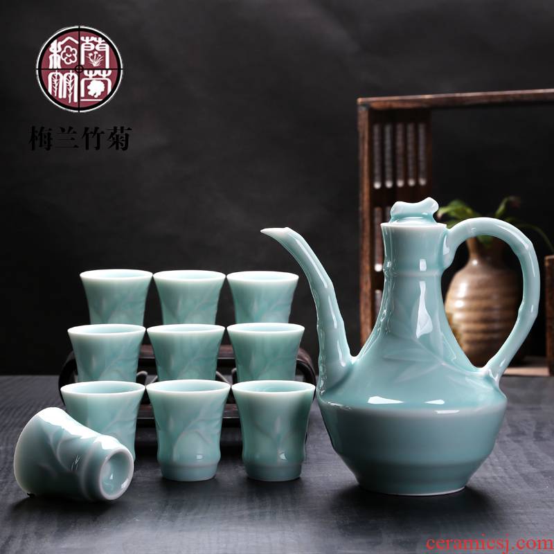 Longquan celadon home wine vintage suit ceramic wine creative small glass Chinese wine archaize hip flask