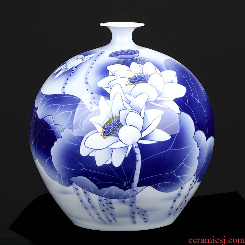 Jingdezhen ceramics by hand antique Chinese blue and white porcelain vase sitting room household adornment furnishing articles