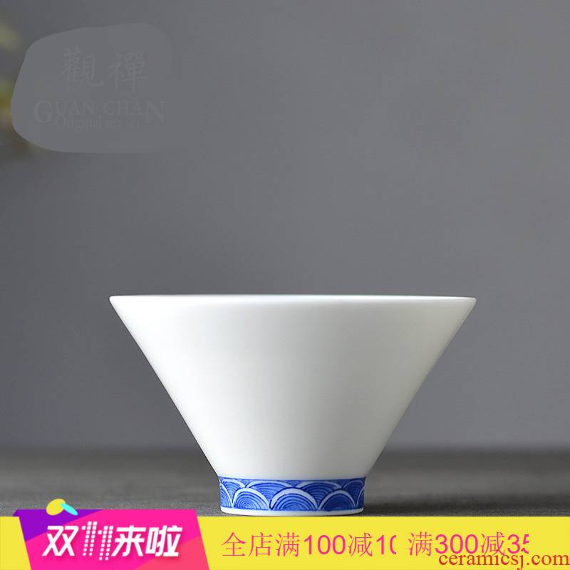 . Poly real scene hand - made teacup of blue and white porcelain of jingdezhen ceramic checking sample tea cup masters cup for cup kung fu tea set
