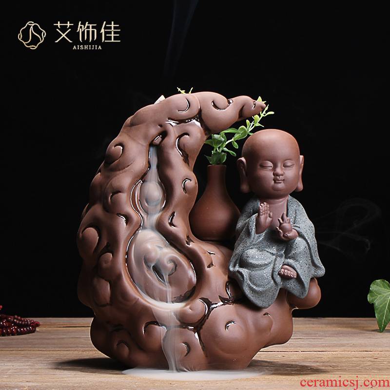 Creative backflow censer ceramic smoked the present young monk ta bedroom there are handicraft furnishing articles at home