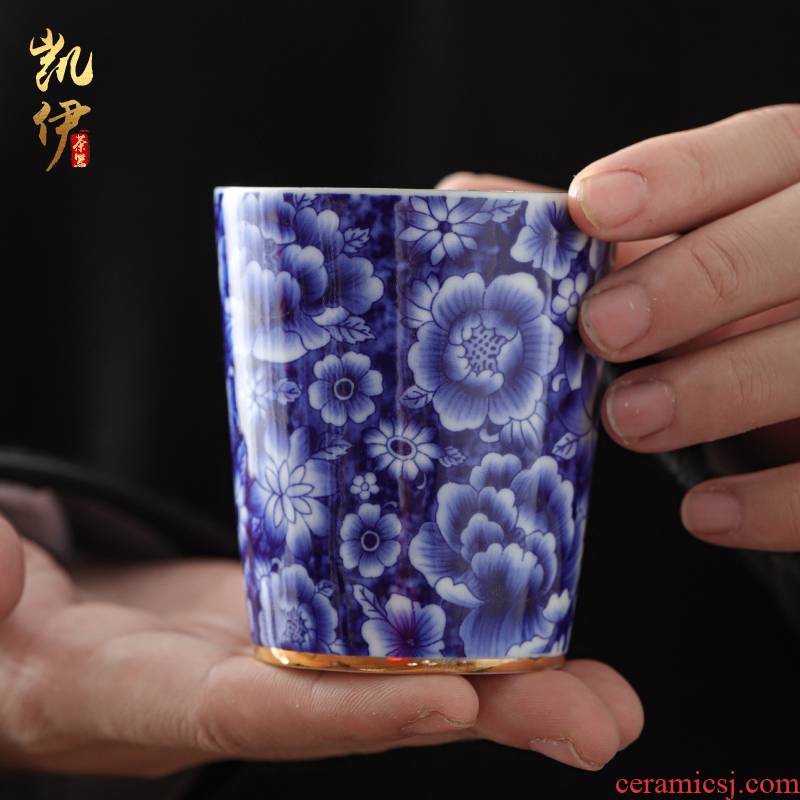 Tasted silver gilding of blue and white porcelain cup sample tea cup silver cup of jingdezhen ceramic kung fu tea tea master cup tea cup