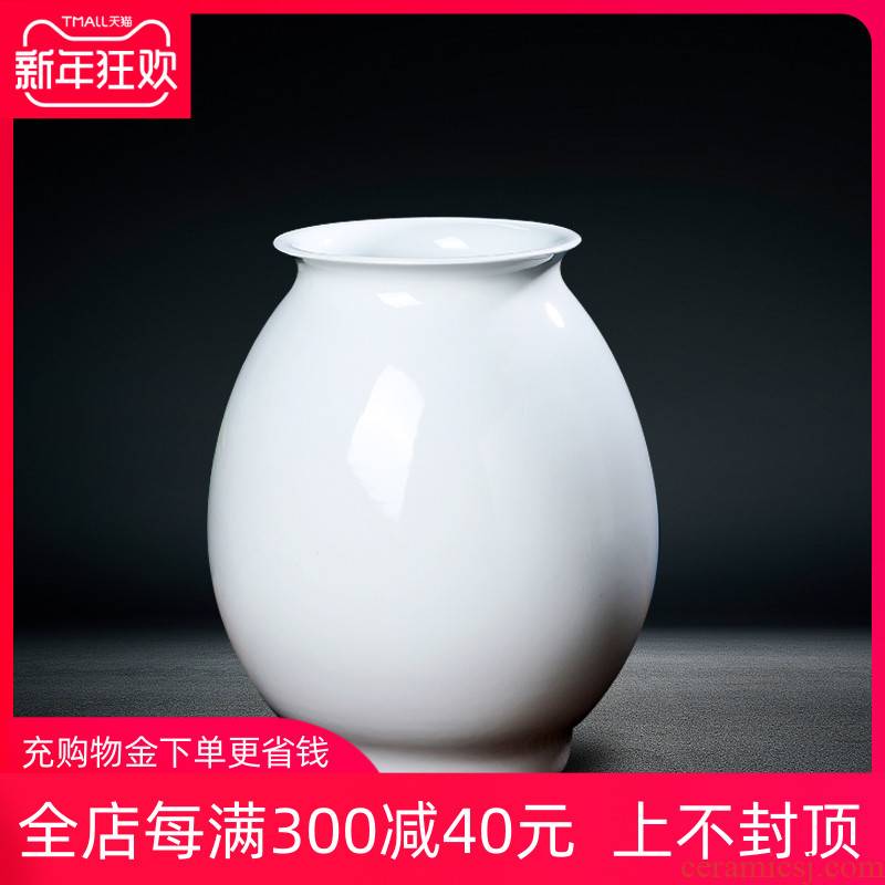 Jingdezhen ceramics pure white vase European I and contracted place dry flower arrangement of Chinese style household act the role ofing is tasted, the living room