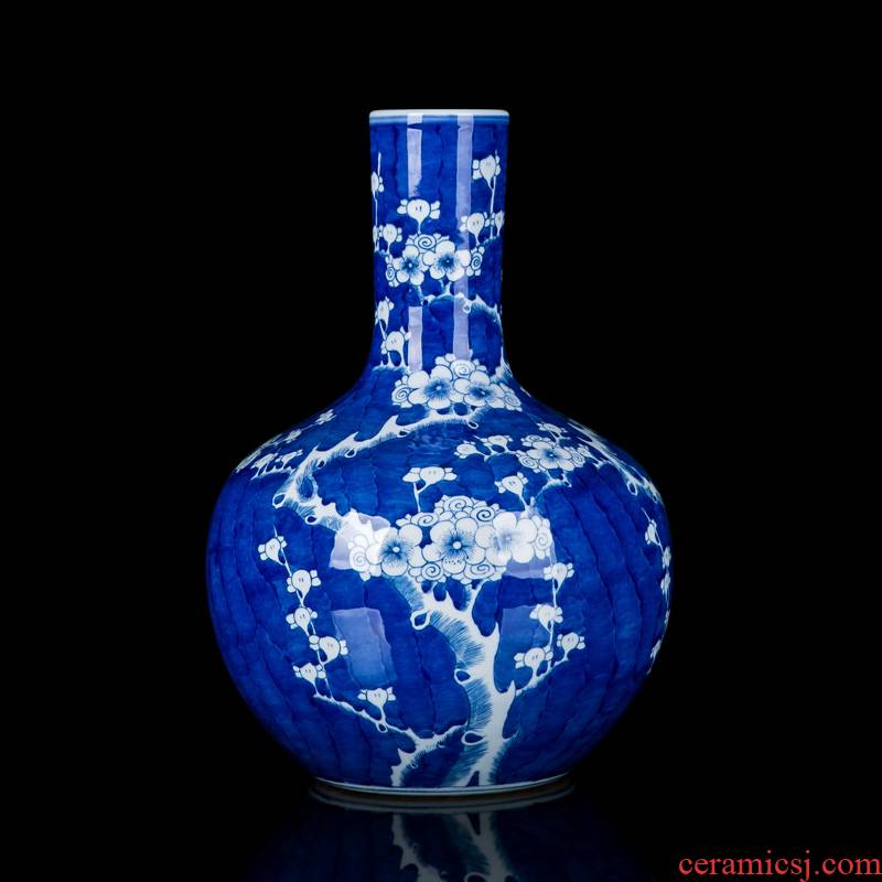 Jingdezhen ceramic vase furnishing articles sitting room hand - made tree furnishing articles household act the role ofing is tasted Chinese blue and white porcelain is arranging flowers