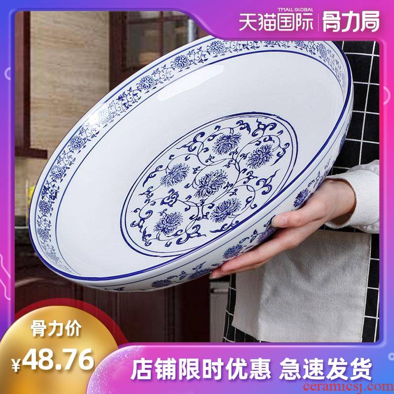 Chop bell pepper fish head special dishes with steamed fish dish large hotel restaurant ceramic tableware fill dish round food dish
