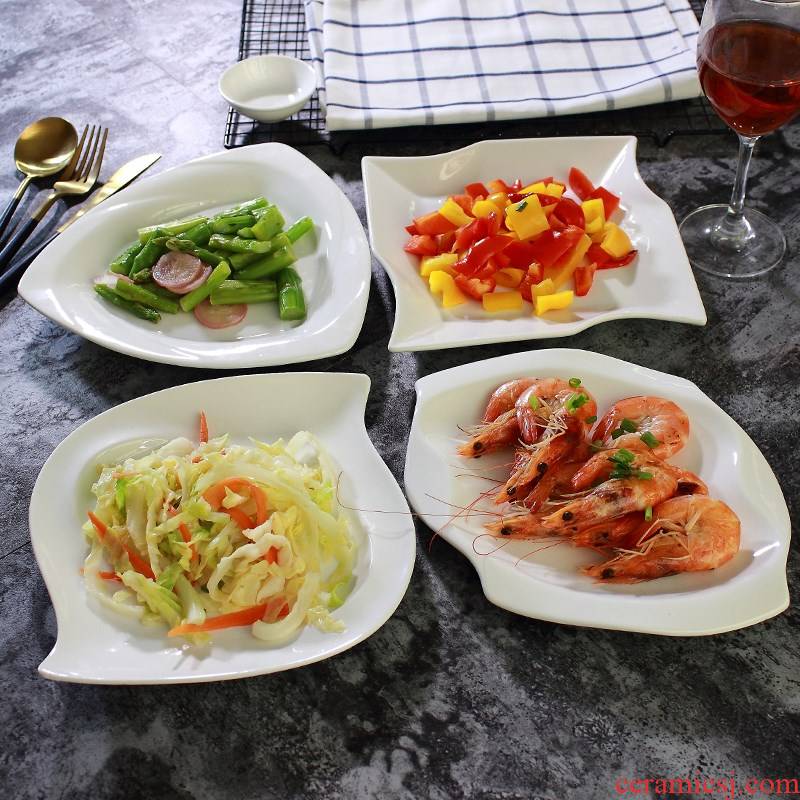 Ceramic home plate of pasta dish dish dish restaurant breakfast dish white suit creative hotel tableware plate plate