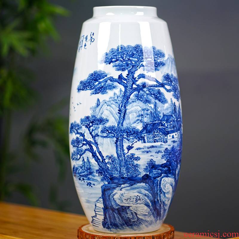 Jingdezhen blue and white porcelain masters hand - made guest - the greeting pine landscape painting flower vase mesa furnishing articles rich ancient frame ornaments