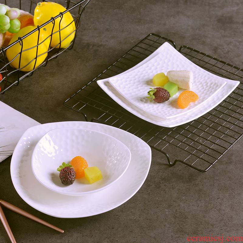 Creative ipads China relief triangle plate household contracted ceramic dinner plate European fruit salad dessert four square plate