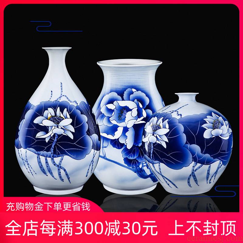 Blue and white porcelain of jingdezhen ceramics hand - made lotus flower vase flower arrangement sitting room adornment of Chinese style household porcelain furnishing articles