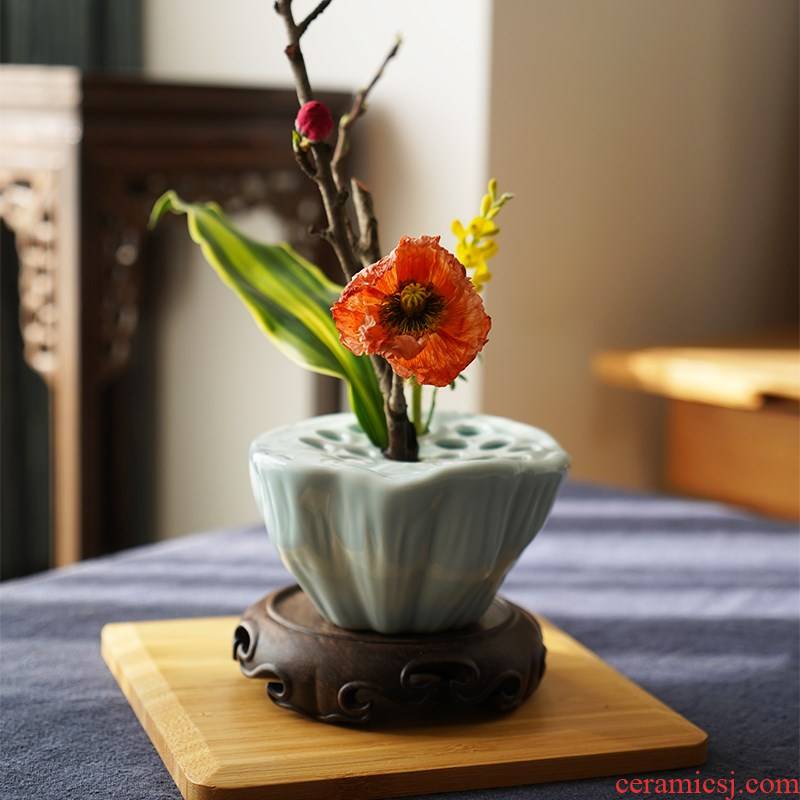 Celadon lotus flower implement zen Chinese flower arranging vessel restoring ancient ways Japanese vase furnishing articles dried flowers floral flower pot base