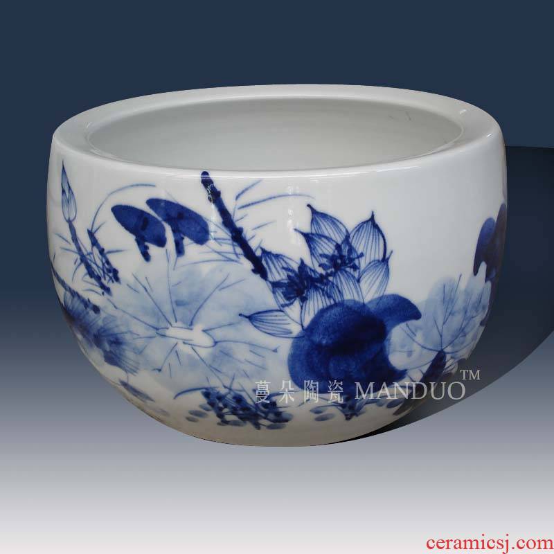 Jingdezhen blue and white lotus writing brush washer hand - made lotus goldfish turtle fashion beautiful ceramic writing brush washer from cylinder