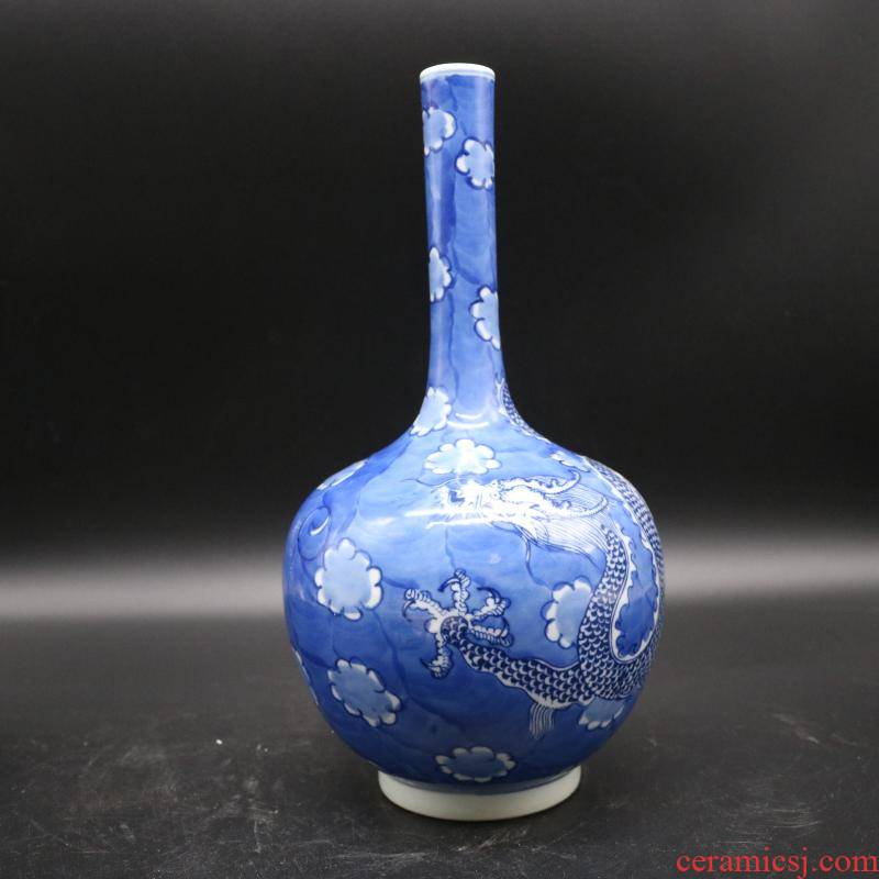 The Qing qianlong blue - and - white wear cloud flower dragon tree play old goods porcelain collection archaize Dong Wen hand - made the home furnishing articles