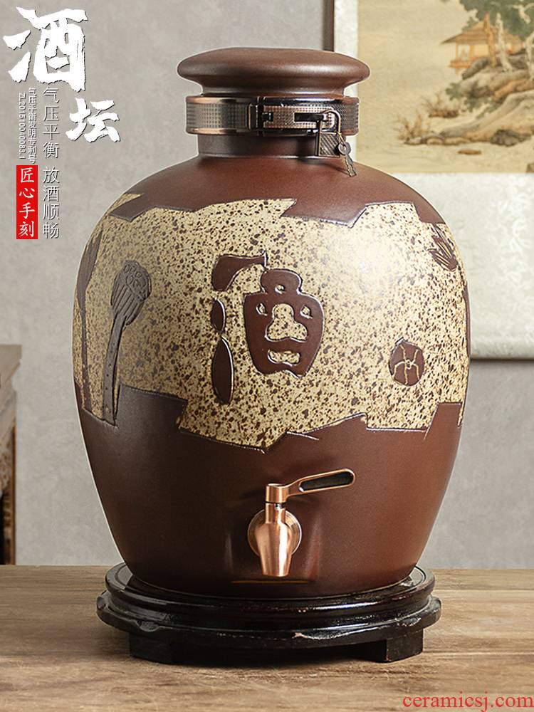 Jingdezhen ceramic mercifully wine jars home 10 jins 20 jins 50 put it wine jar sealing liquor bottles with tap