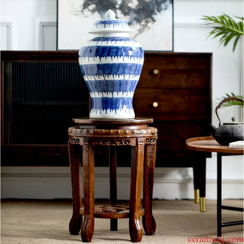 Jingdezhen ceramics general archaize of blue and white porcelain jar with cover large storage tank is Chinese style household adornment furnishing articles