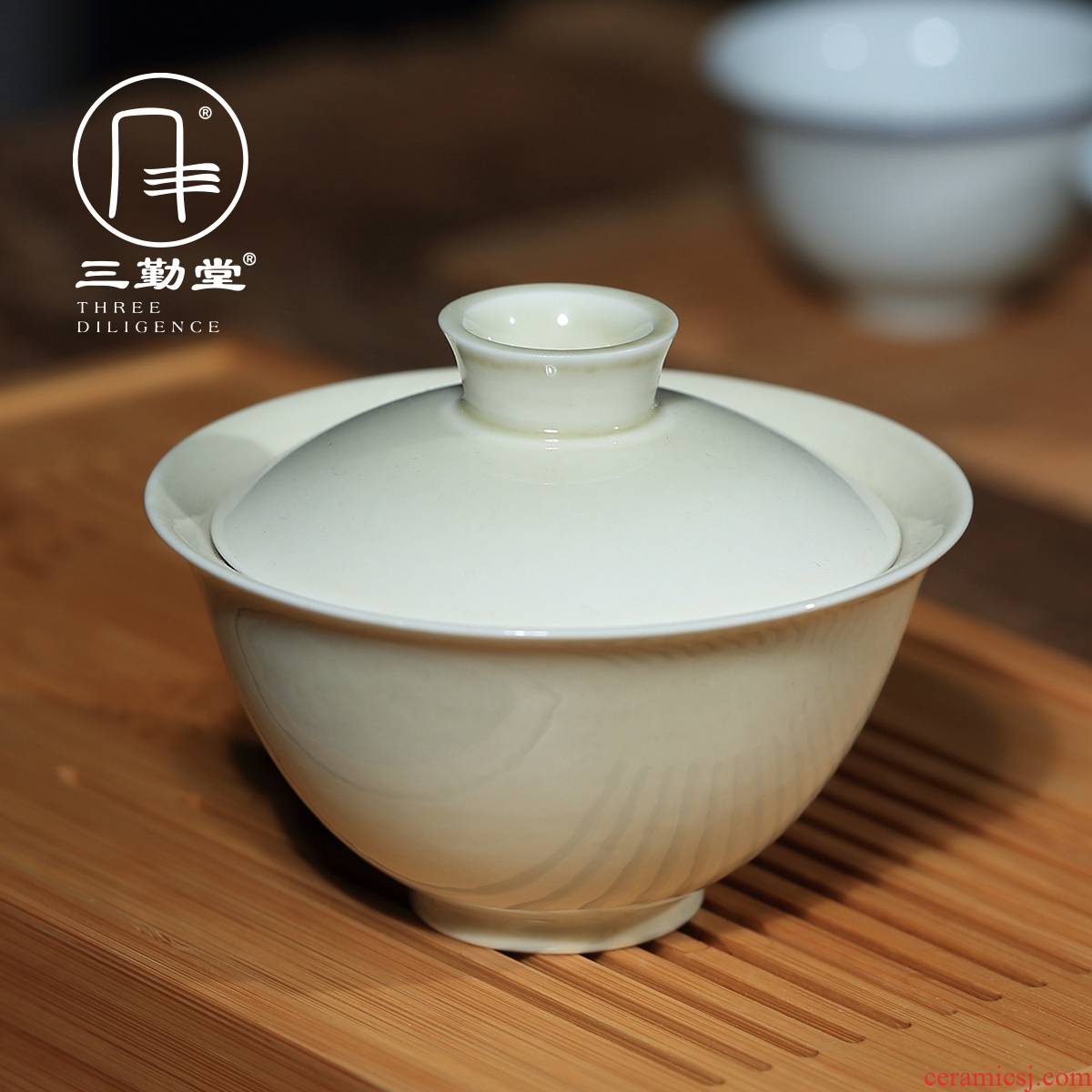 The three frequently tureen jingdezhen ceramic kung fu tea tea cups only three cup plant ash glaze to The bowl