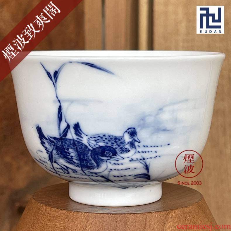 Jingdezhen blue and white reed says calcinations hand - made porcelain wonderful hand paddle duck sample tea cup tea cups