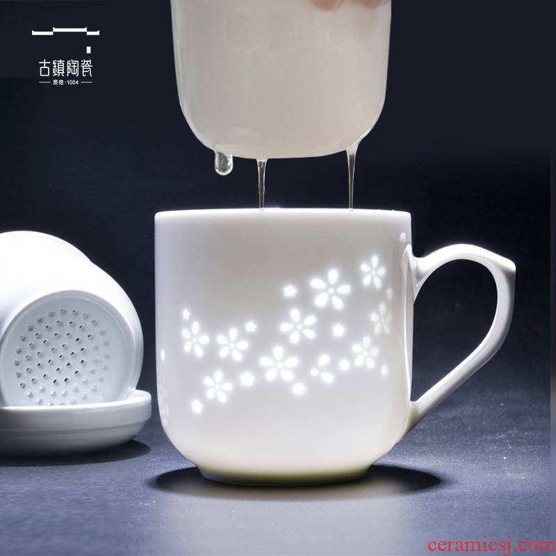 Cup with cover and exquisite jingdezhen ceramics hollow - out filtering Cup Cup men 's and women' s office Cup tea tea Cup