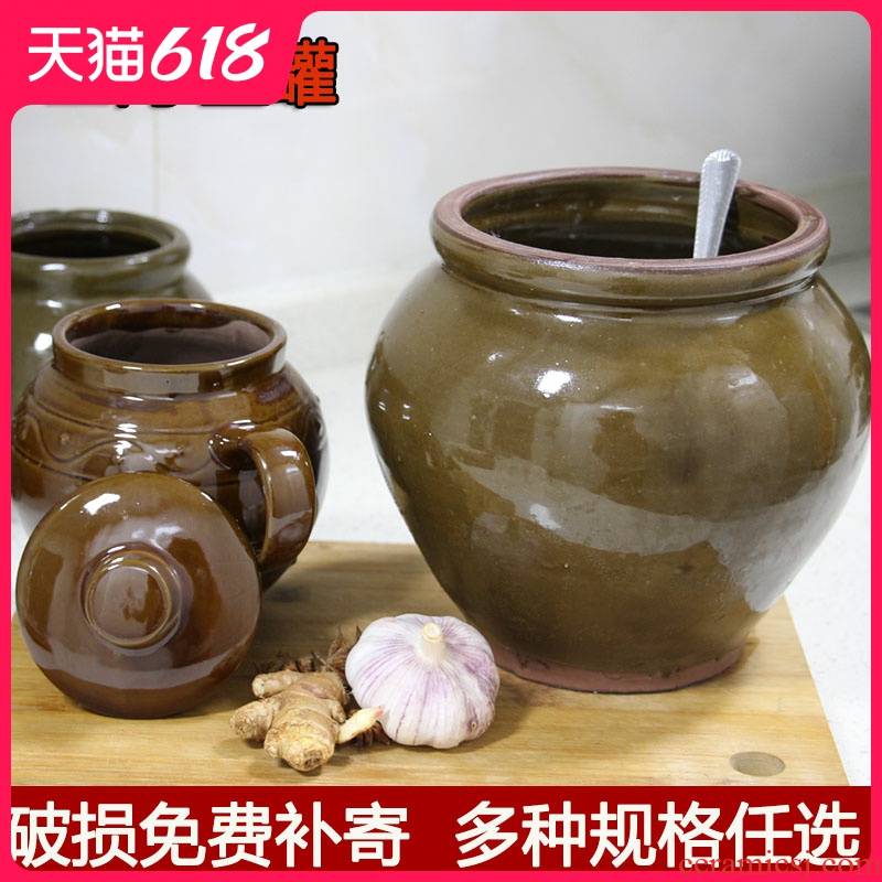 Earthenware jar of household kitchen old coarse pottery salt shaker archaize ceramic tea pot as the storage tanks chilli sauce pot