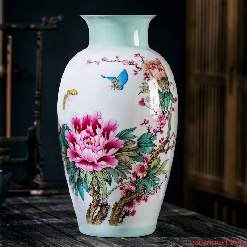 Jingdezhen ceramic vase is placed by hand draw Chinese flower arranging rich ancient frame mattress in the sitting room porch decoration