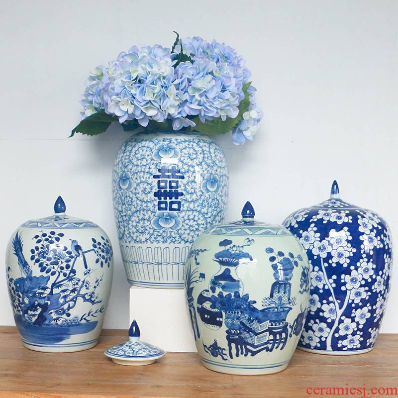 New Chinese style hand made blue and white porcelain ceramic white gourd storage tank classical home porch example room adornment is placed