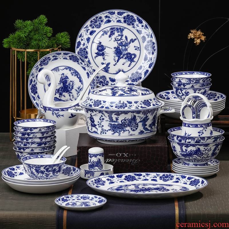 Tableware suit Chinese style household retro dishes suit 60 head of jingdezhen blue and white porcelain bowls set suit household gifts