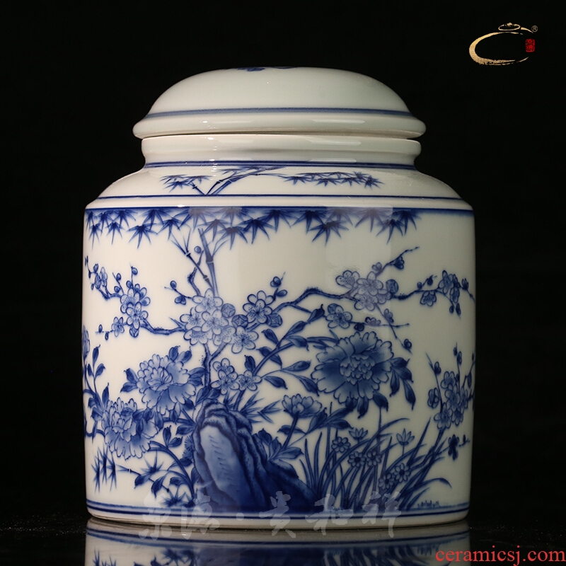 And auspicious shochiku name plum tea canister to jingdezhen hand - made ceramic large puer tea pot seal storage tank