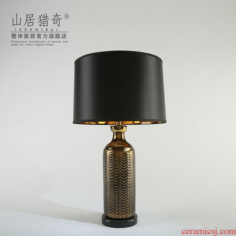 American retro creative ceramic desk lamp lamp decoration to the hotel the sitting room the desktop study desk lamp of bedroom the head of a bed is placed